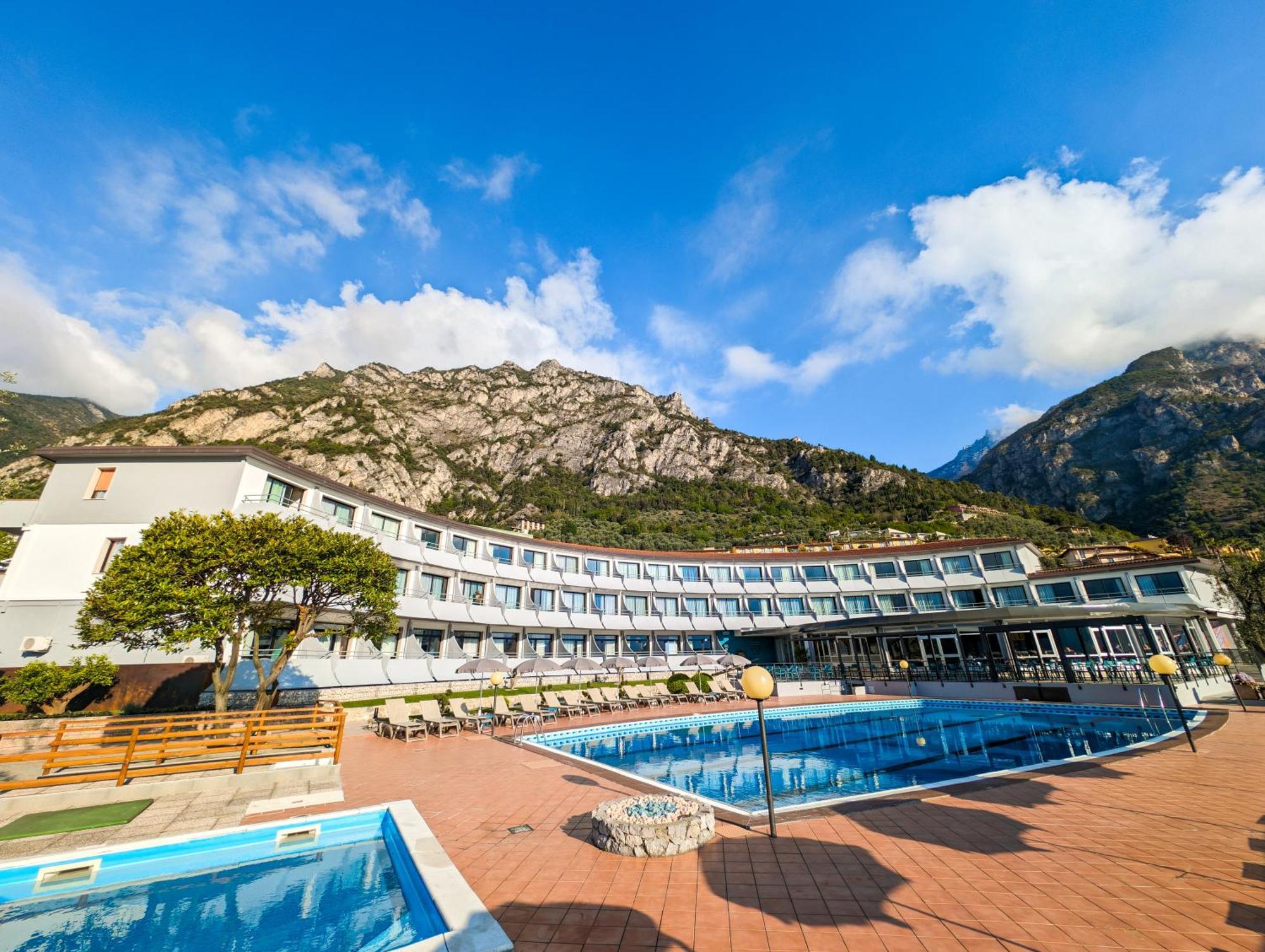 Aria Life Hotel 리몬네술가르다 외부 사진