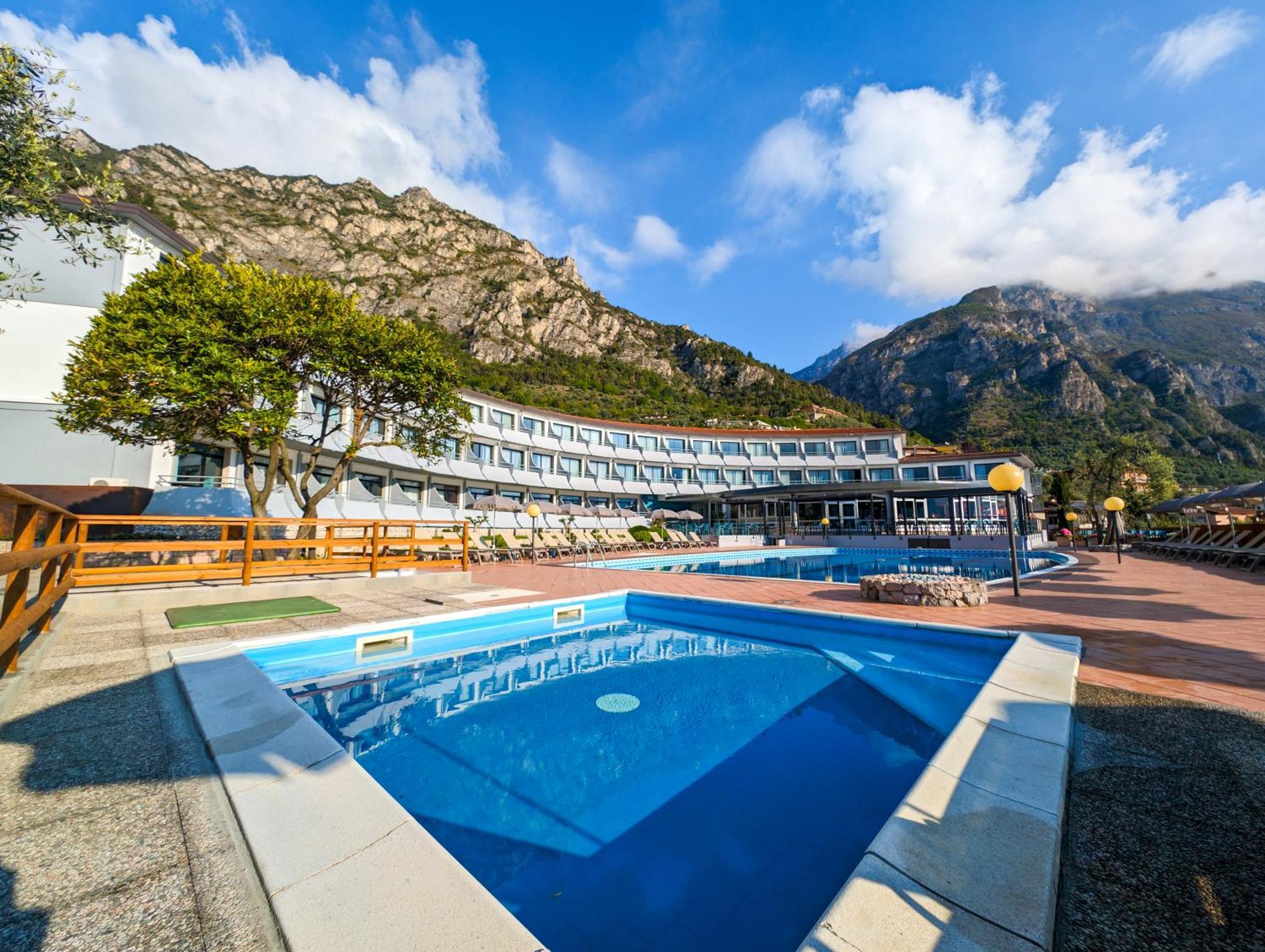 Aria Life Hotel 리몬네술가르다 외부 사진